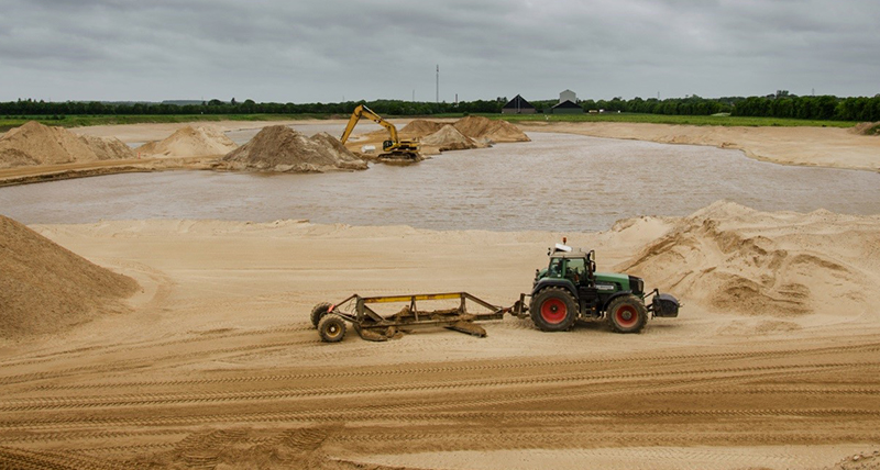 Specialised workers build the motorway